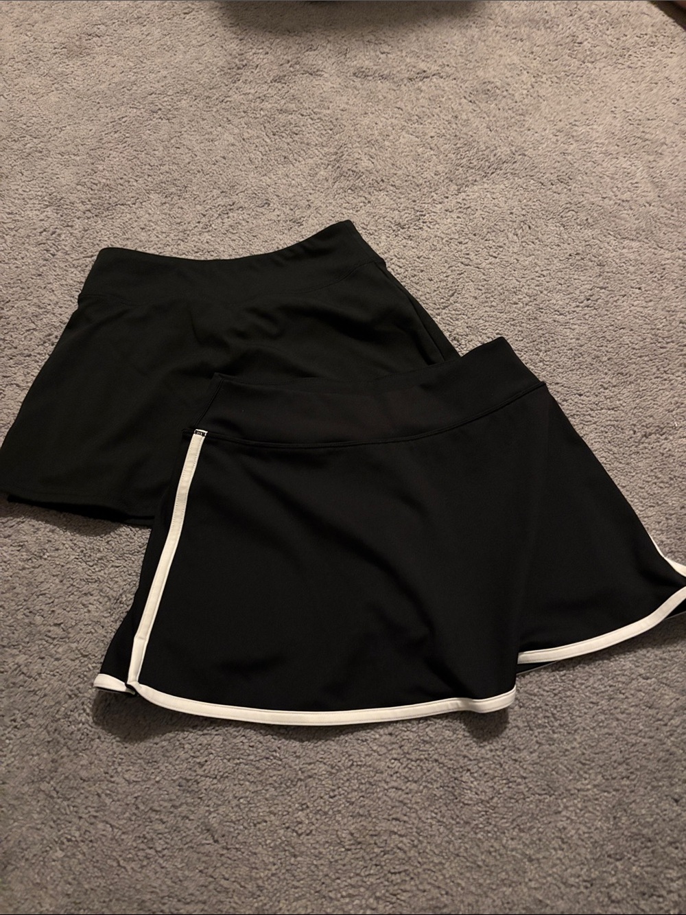 Bundle of girls Black Athletic Tennis Skort size Medium
